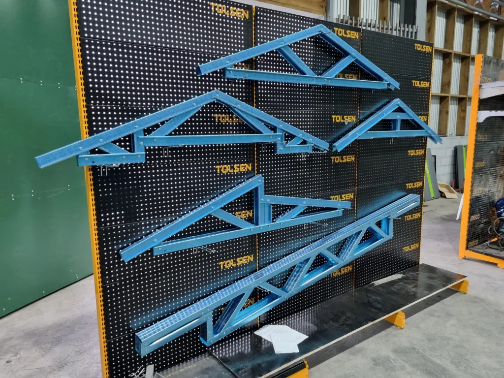 training pic 16 - Scottsdale Construction Systems Roll forming Roll forming machines Steel framing Cold-formed steel Steel trusses Steel framing machines