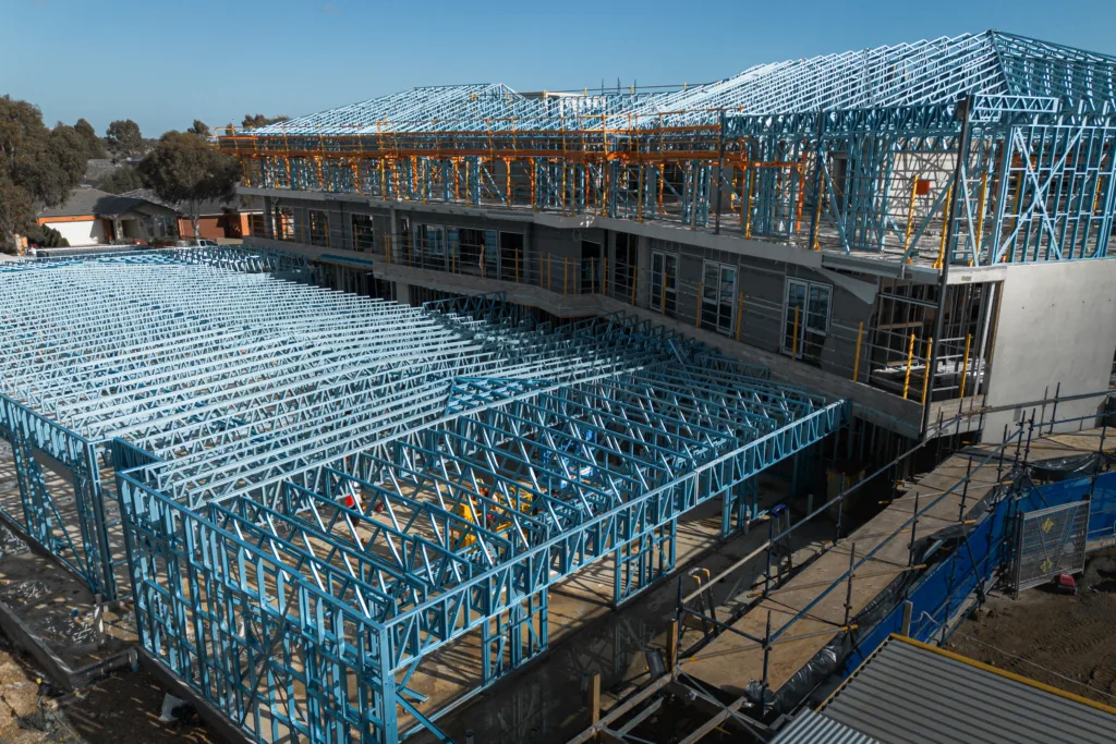 OxBuild Clyde APM-5 - Scottsdale Construction Systems Steel framing Roll forming Steel framing machines Roll forming technology Cold-formed steel wall panels Cold-formed steel trusses Steel framed buildings