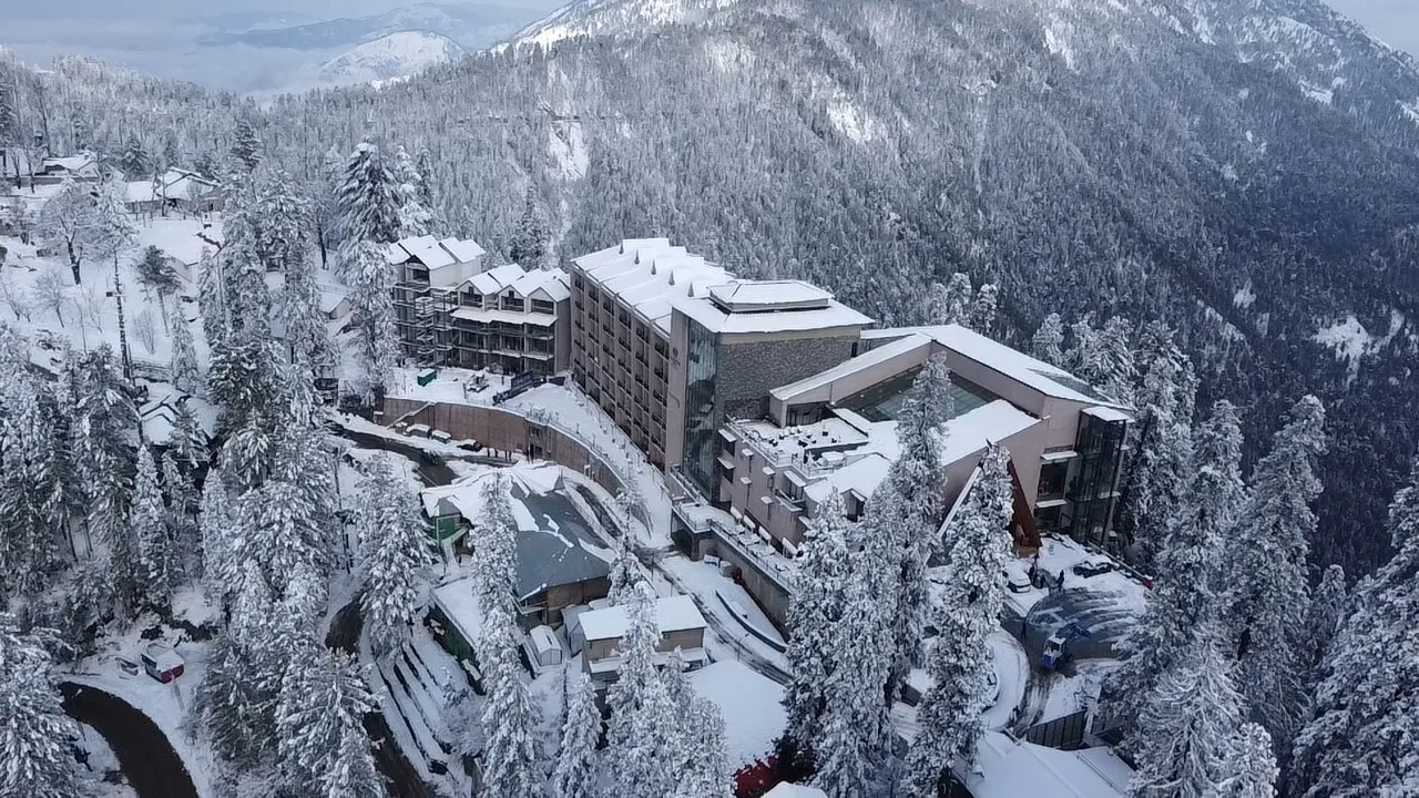 Overcome Unique Design Challenges in Mid-Rise Construction with Roll Forming