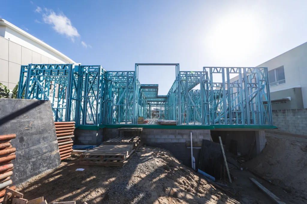 Luxury steel-framed home 9 - Scottsdale Construction Systems Steel framing Wall panels Roof trusses Luxury homes Steel-framed Roll forming