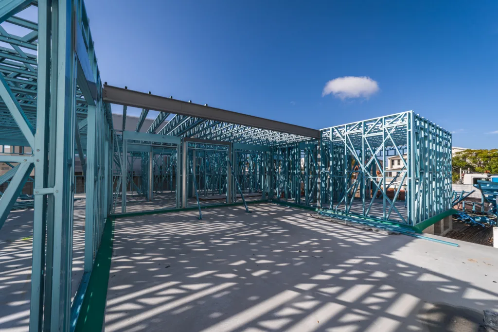 Luxury steel-framed home 8 - Scottsdale Construction Systems Steel framing Wall panels Roof trusses Luxury homes Steel-framed Roll forming