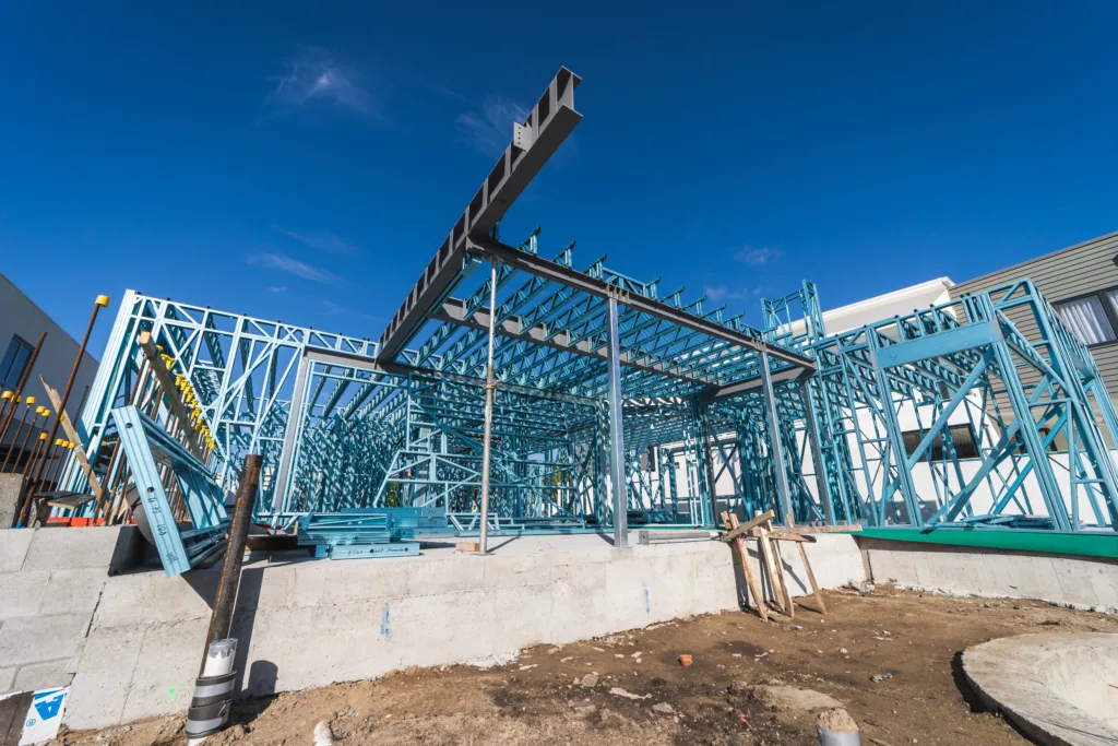 Luxury steel-framed home 6 - Scottsdale Construction Systems Steel framing Wall panels Roof trusses Luxury homes Steel-framed Roll forming