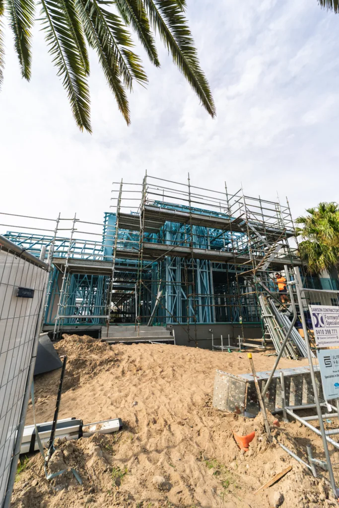 custom steel-framed coastal home 2 - Scottsdale Construction Systems Roll forming Cold-formed steel Steel framing Galvanized steel Custom steel-framed homes Waterfront homes